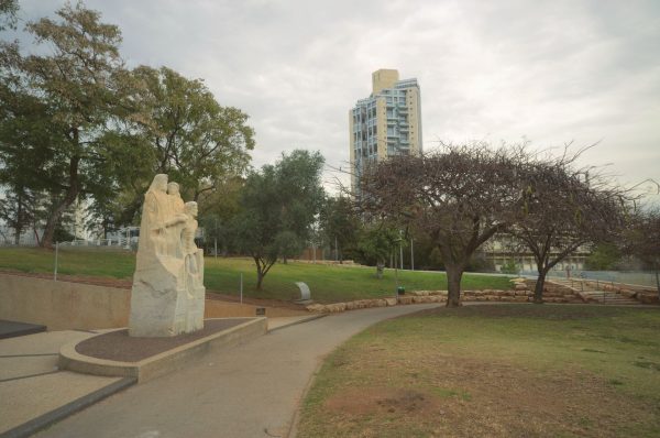 ⁦אנדרטה לזכר בני גבעתיים שנפלו במלחמות ישראל⁩ – תמונה ⁦2⁩